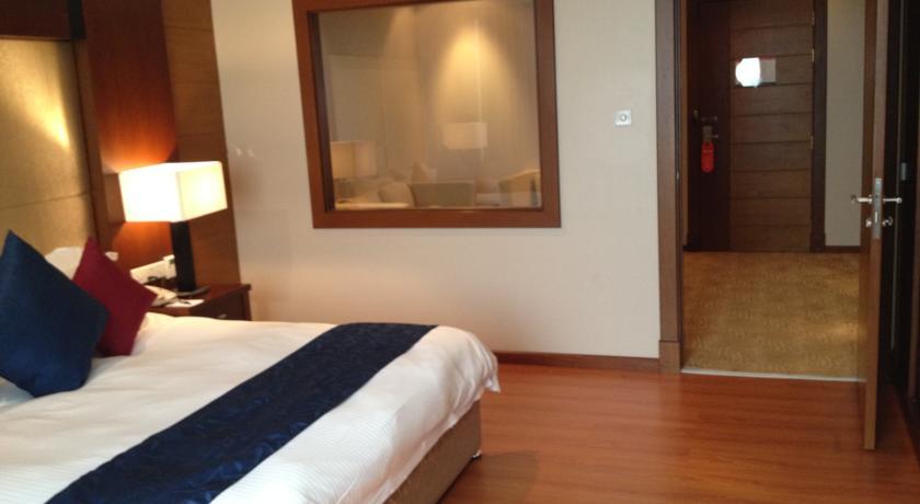 Diva Hotel Manama Extérieur photo