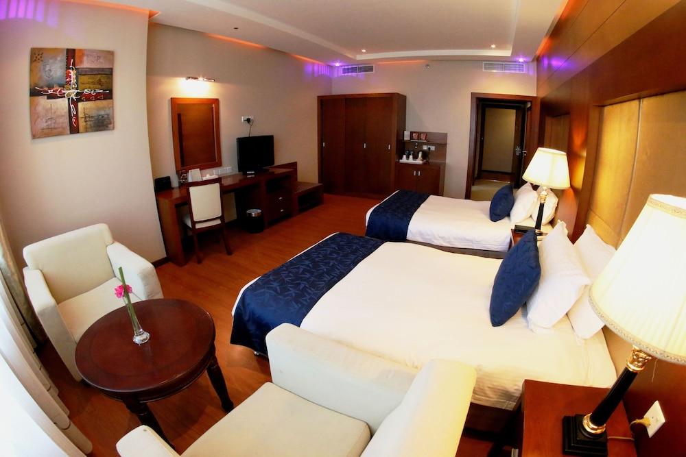 Diva Hotel Manama Extérieur photo