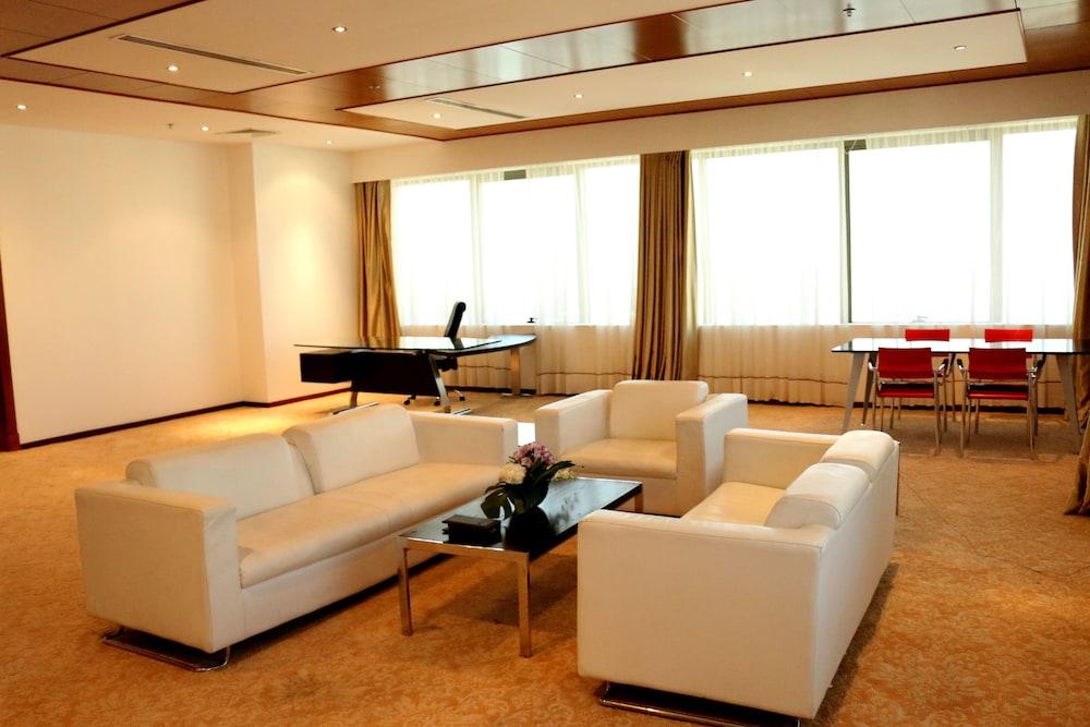 Diva Hotel Manama Extérieur photo